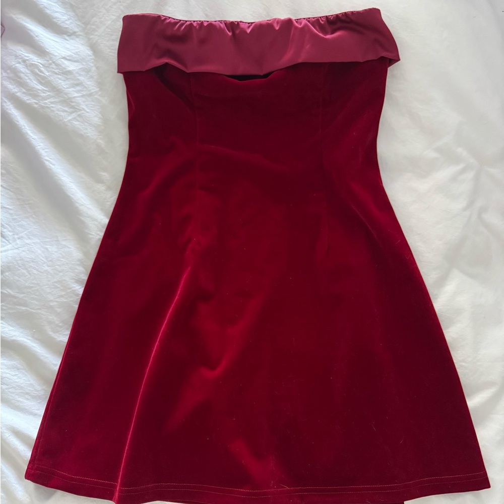 Commense Strapless Burgundy Dress